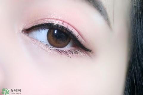 MAC人鱼姬眼影画法 MAC人鱼姬眼影怎么涂